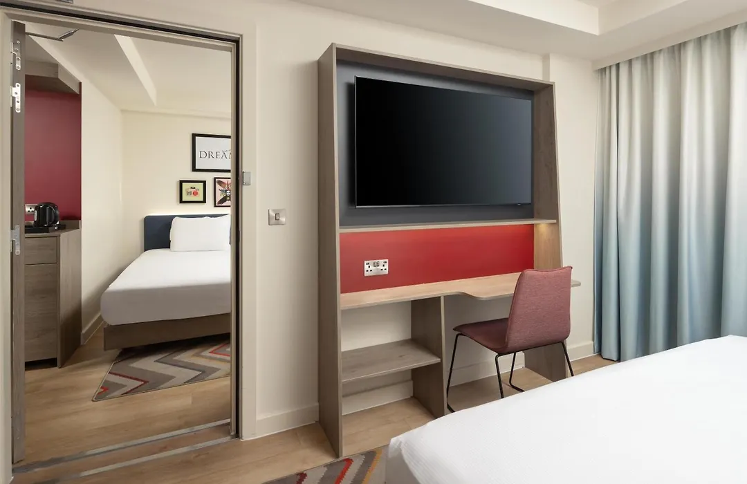 Hampton By Hilton London City-1